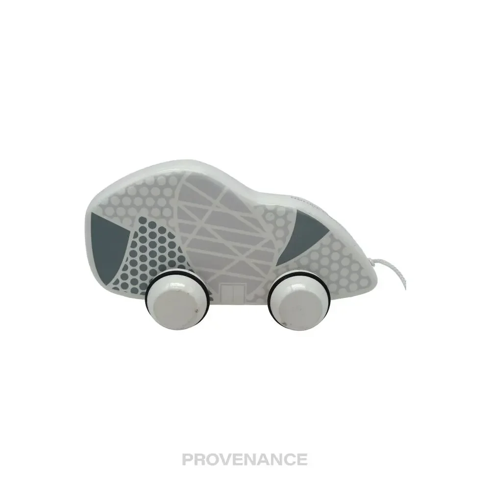 🔴 Louis Vuitton Foundation Wooden Car Toy - Picture 3 of 9